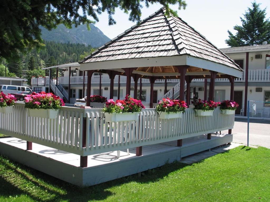 Mountain Springs Motel Radium Hot Springs Eksteriør billede